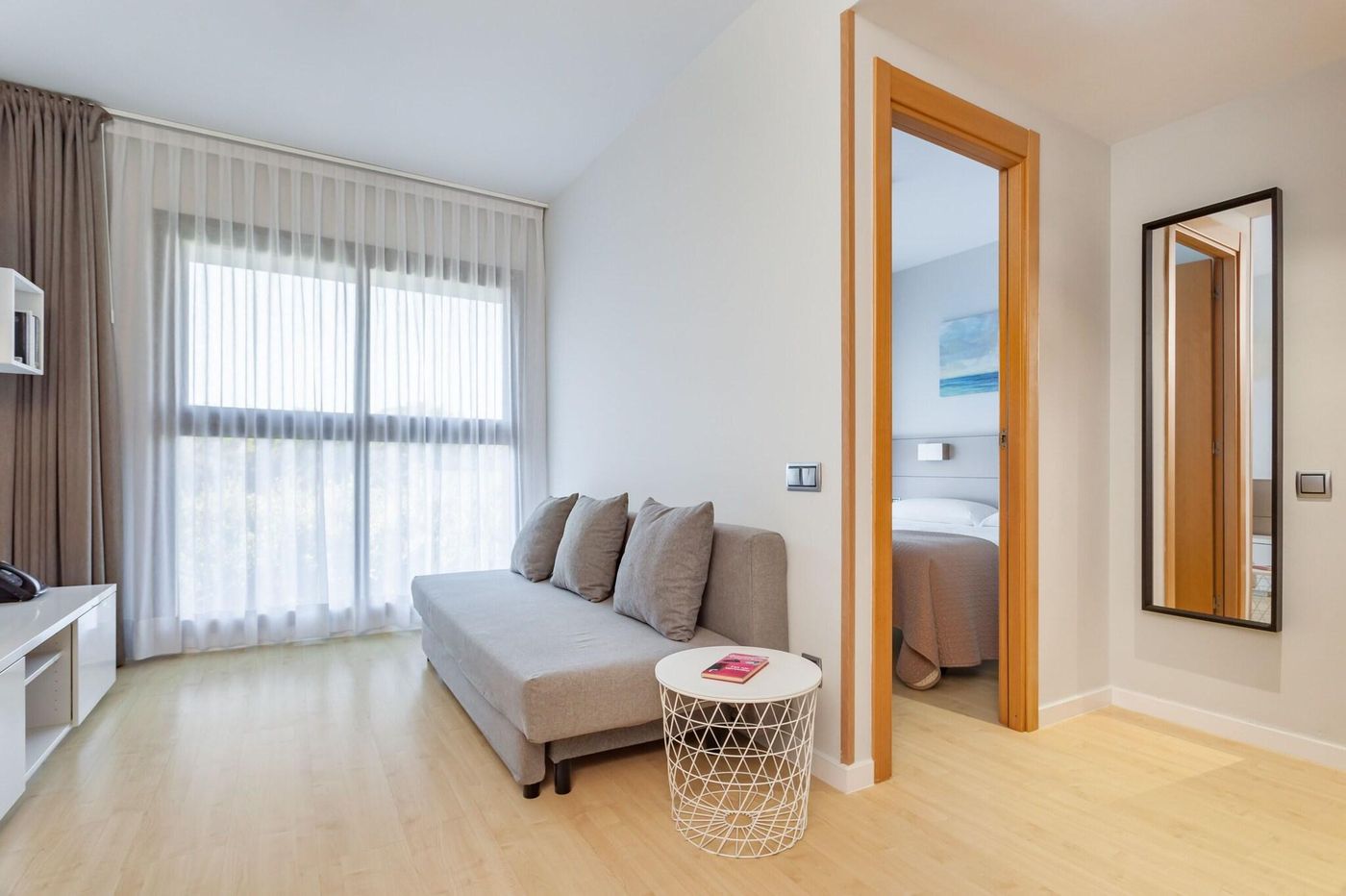 Royal-Marina-Gardens-Lobby-26