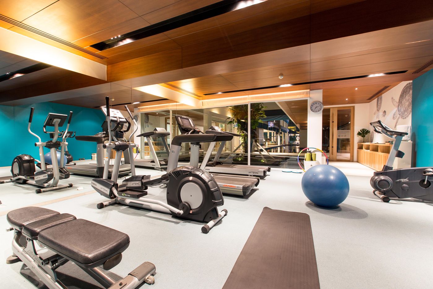 Nap-Patong-Hotel-Sports-and-Entertainment-81