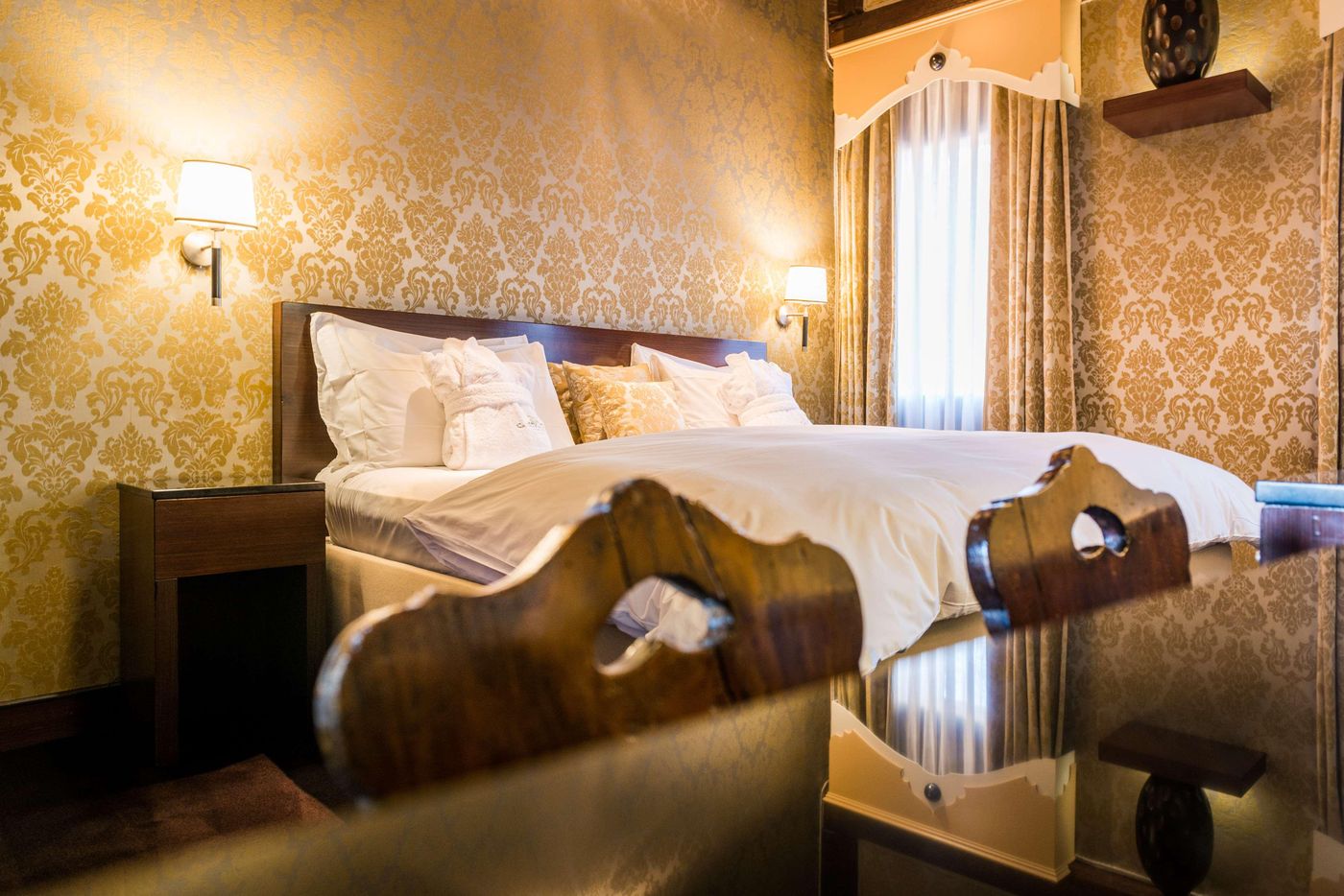 Ca--Maria-Adele-Room-47