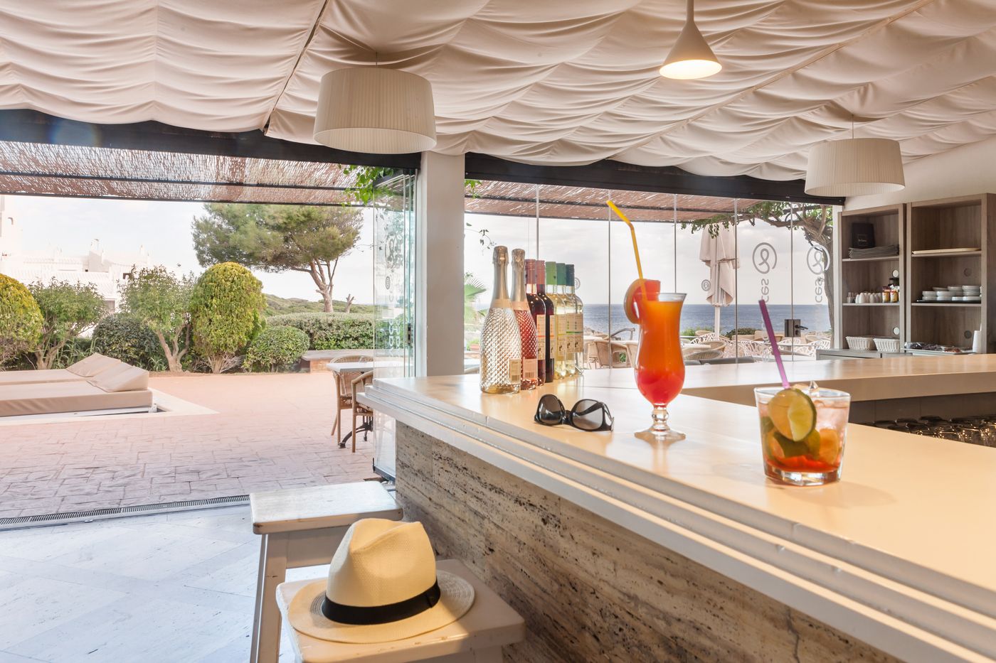 Menorca-Binibeca-by-Pierre---Vacances-Premium---Adults-Only--18---Bar-39