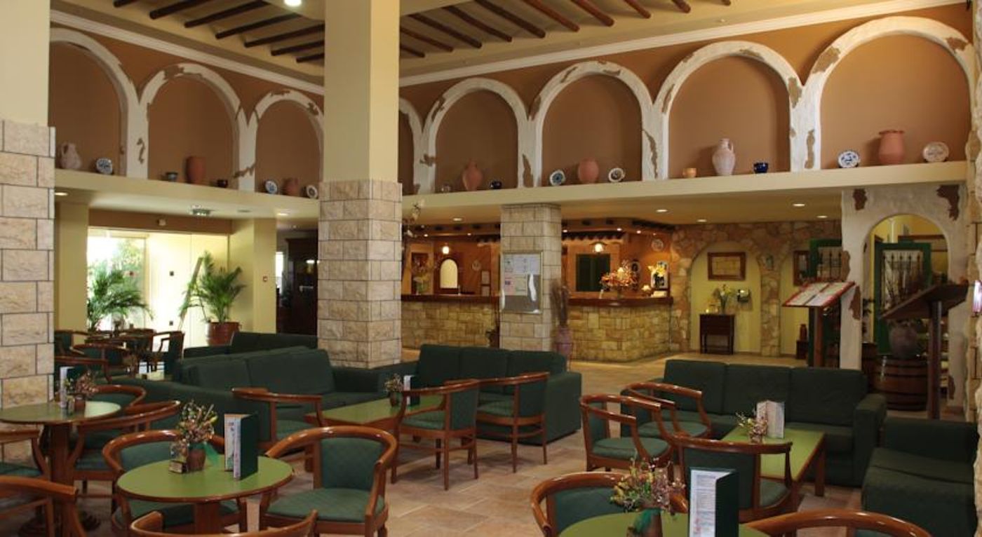 Panas Holiday Village