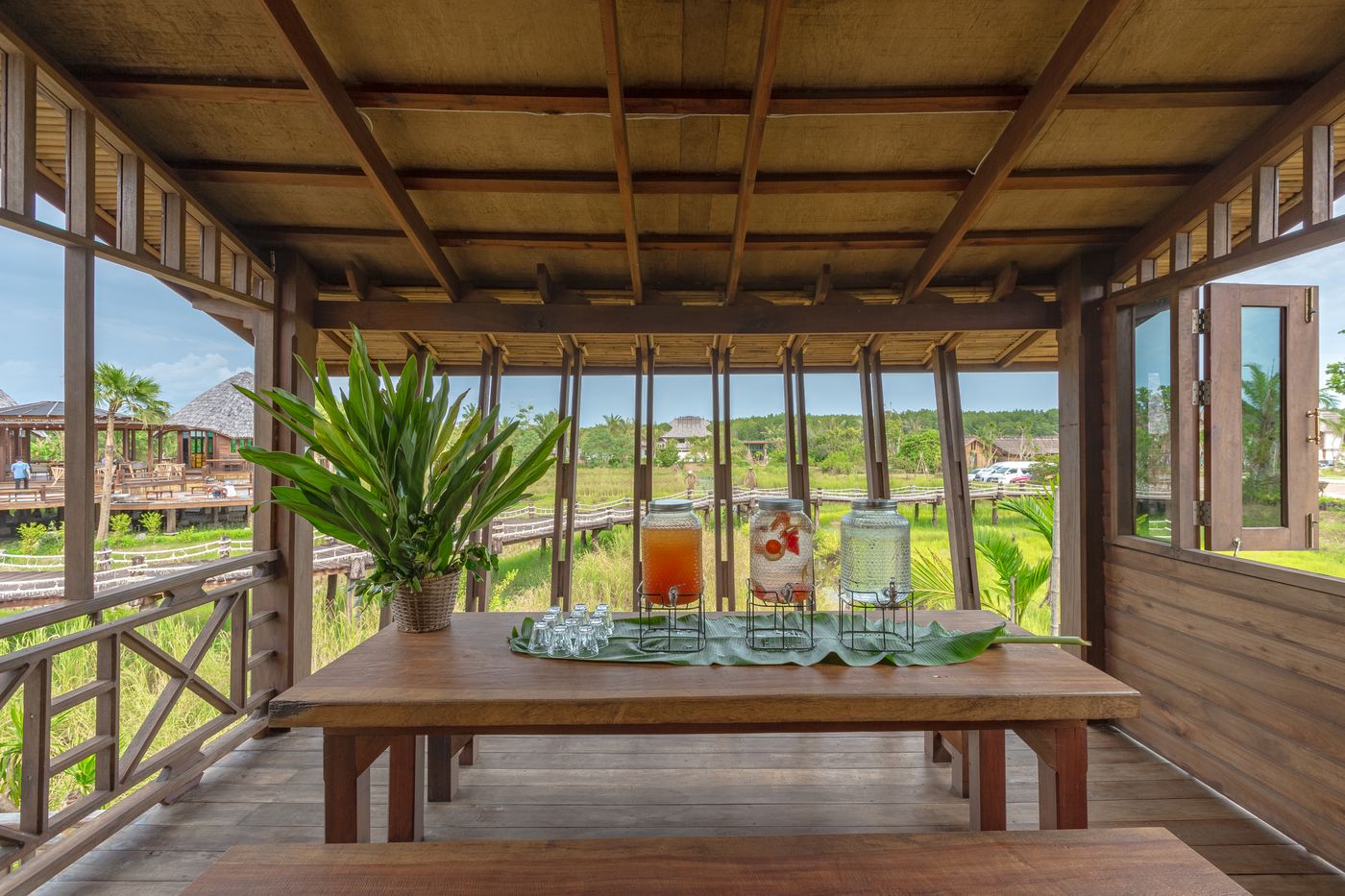 Venice-Krabi-Villa-Resort-Restaurant-10