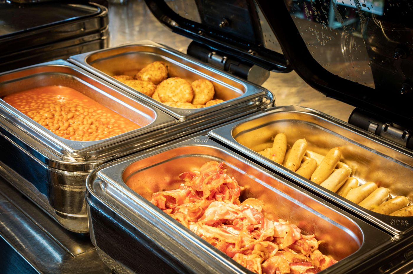 DoubleTree-by-Hilton-NDSM-Wharf-Restaurant-68