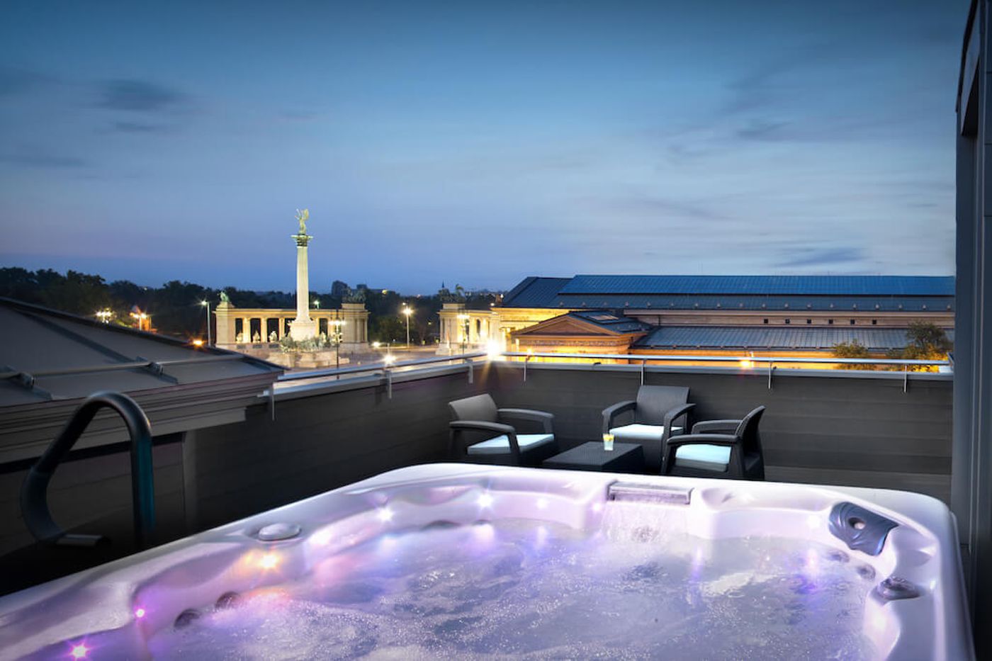 Mirage Medic Hotel - Hungary - BUDAPEST - General view - 9