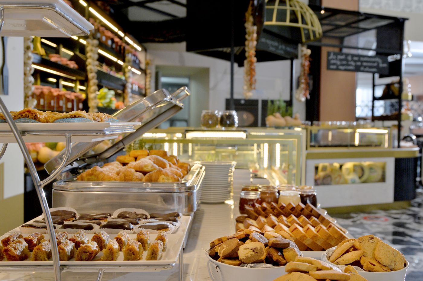 Airotel-Stratos-Vassilikos-Restaurant-74