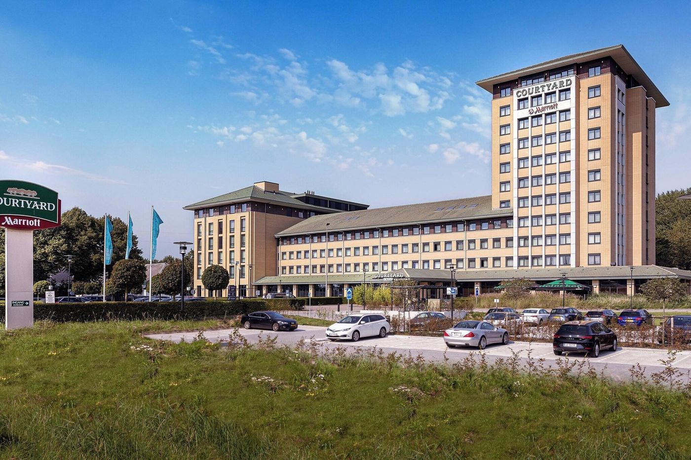 Courtyard-Amsterdam-Airport-General-view-1