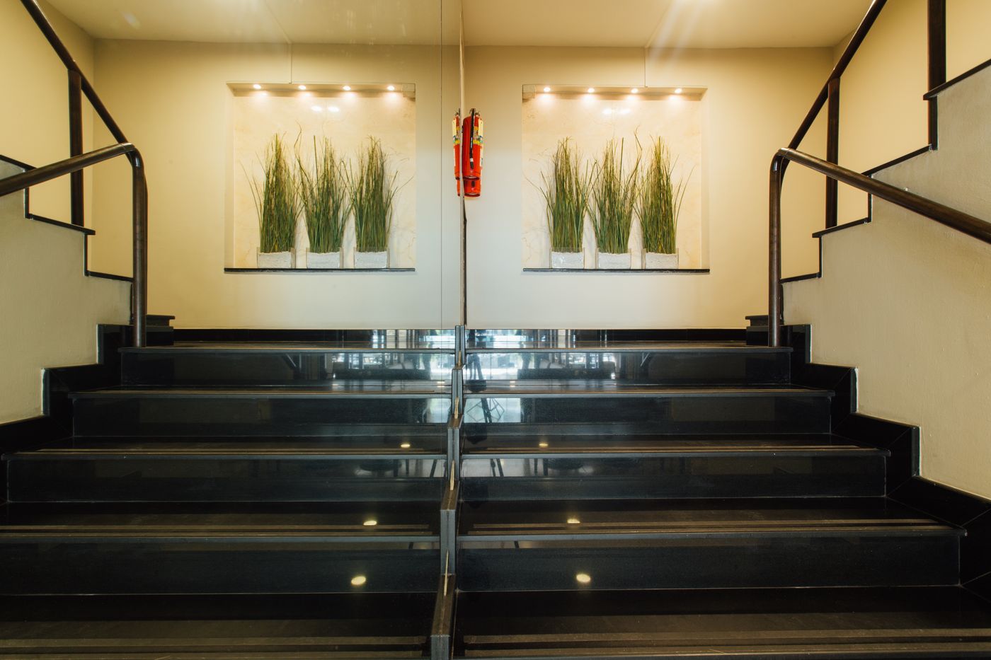 Seasons Siam Hotel-Thailand-BANGKOK-Lobby-6