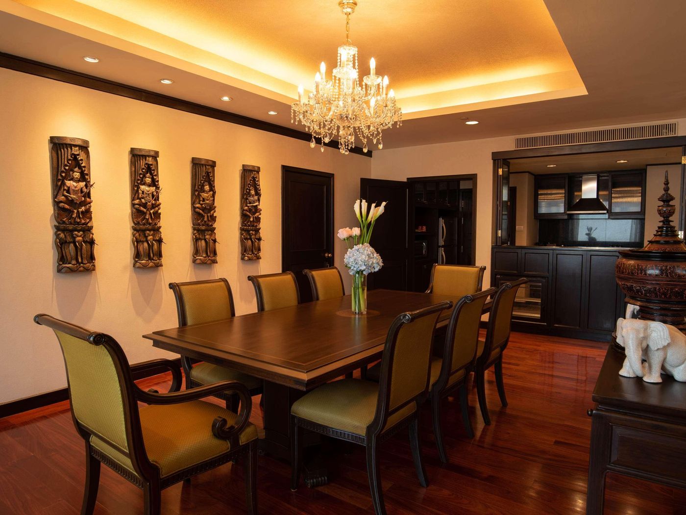 Swissotel-Bangkok-Ratchada-Room-38