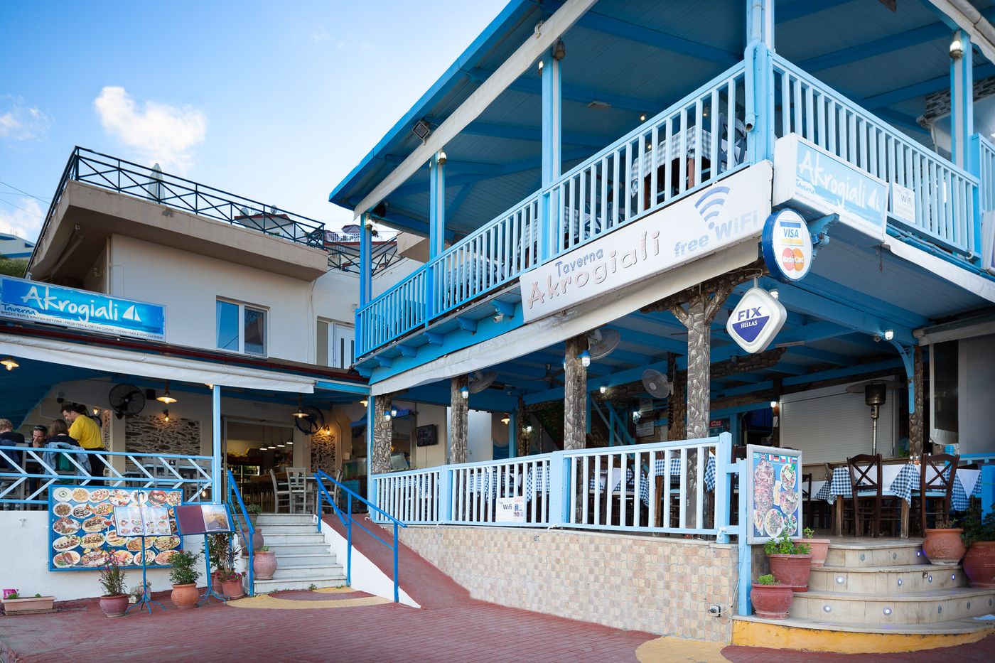 Akrogiali Luxury Aparthotel