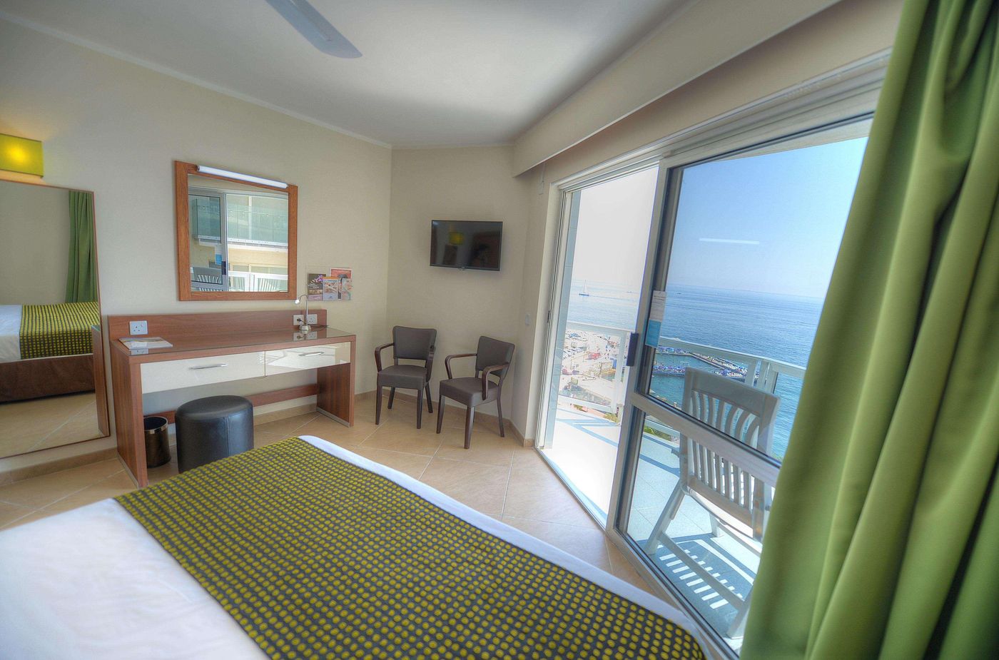 Preluna-Hotel---Spa-Room-18