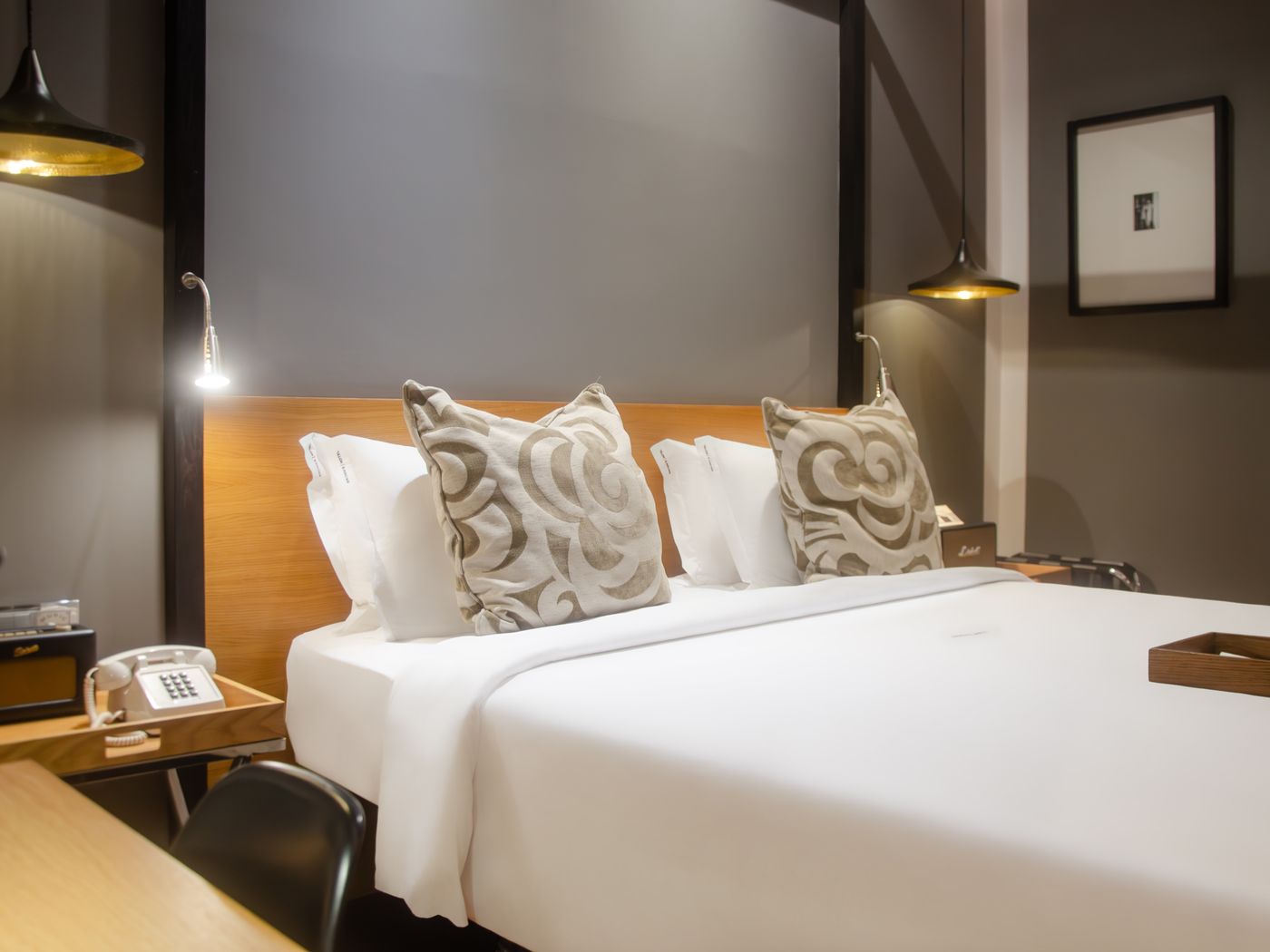 Browns-Downtown-Hotel-Room-30