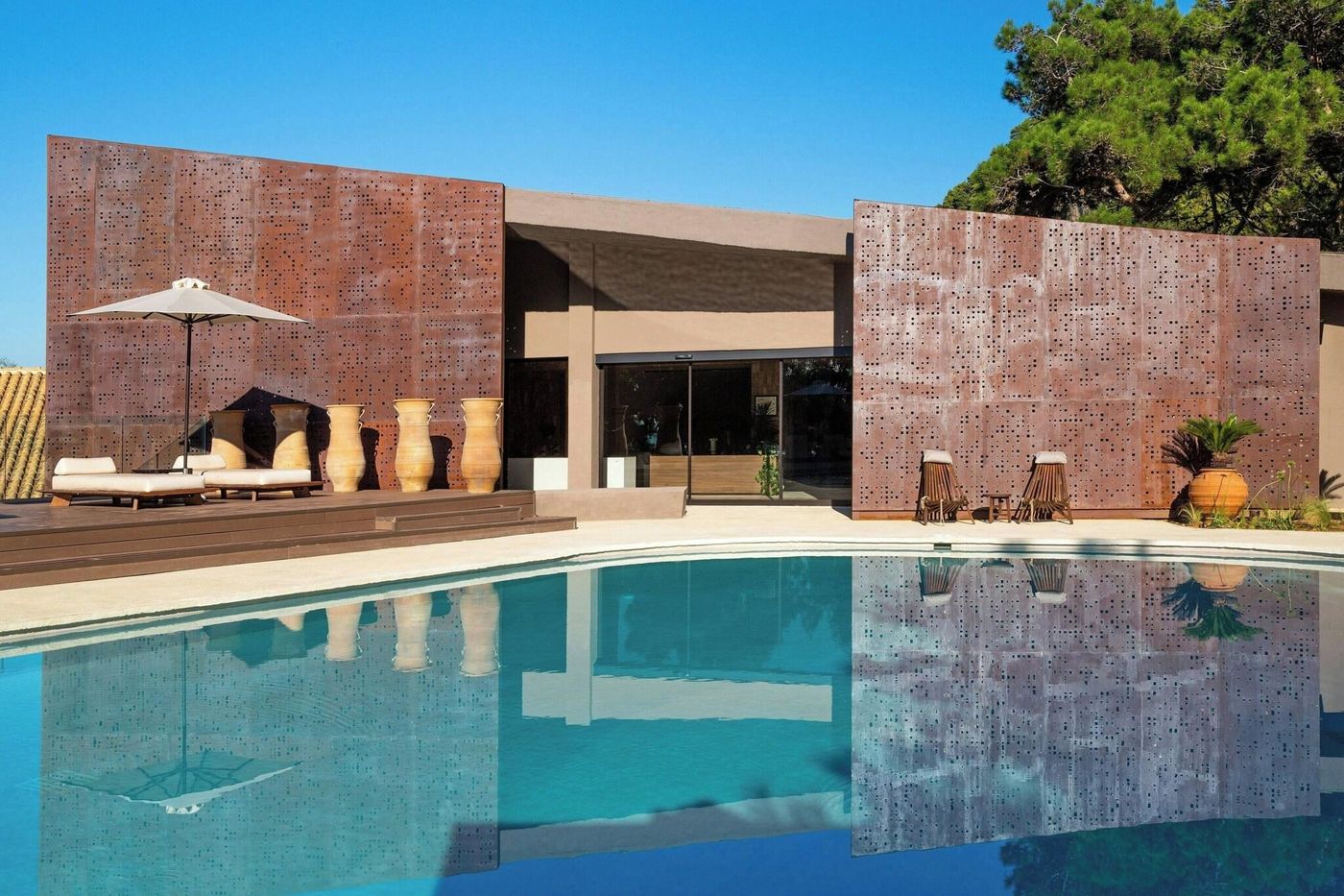 Iti-Louis-Grand--Pool-3