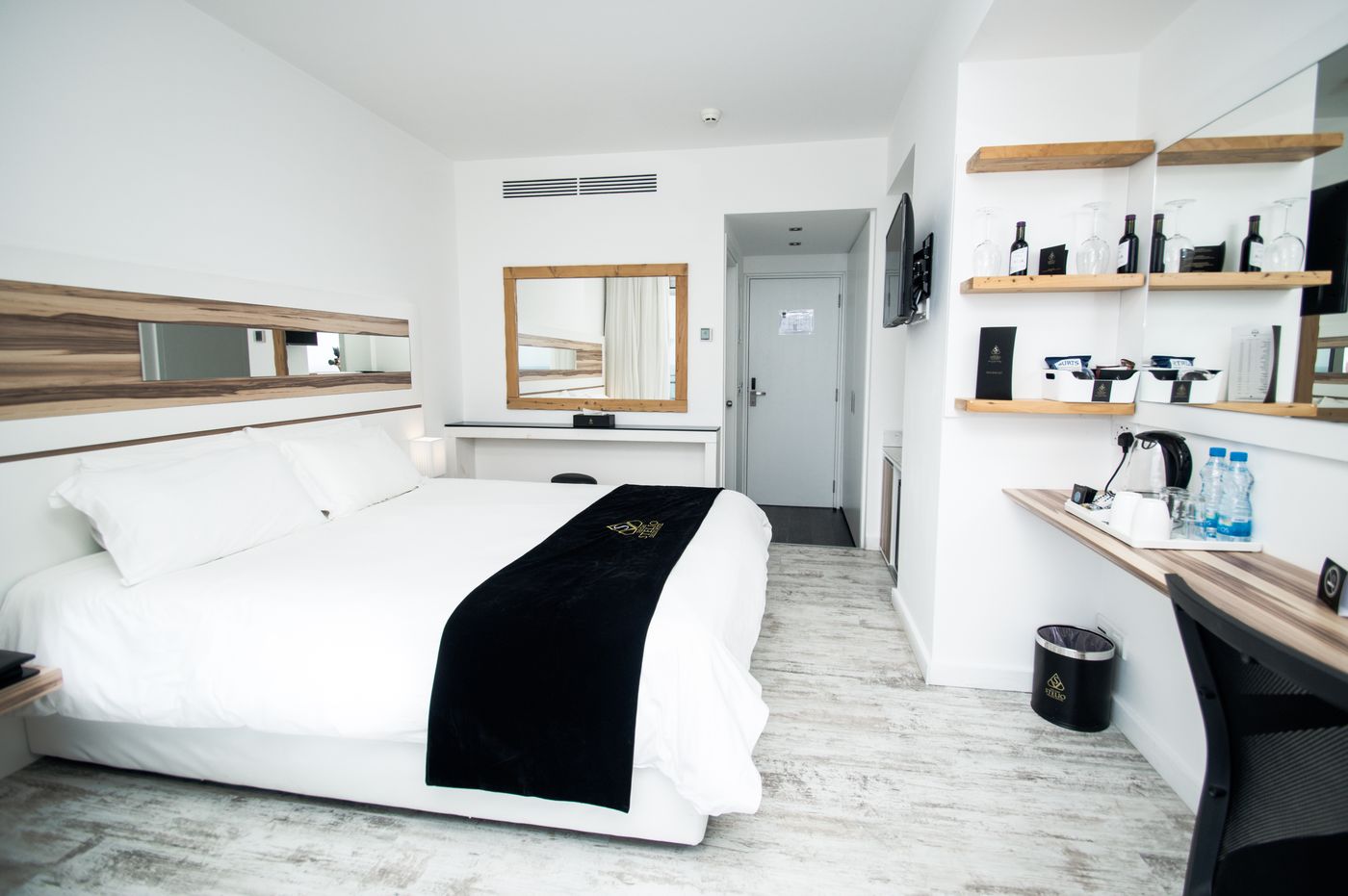 The-Ciao-Stelio-Deluxe-Hotel-Room-24