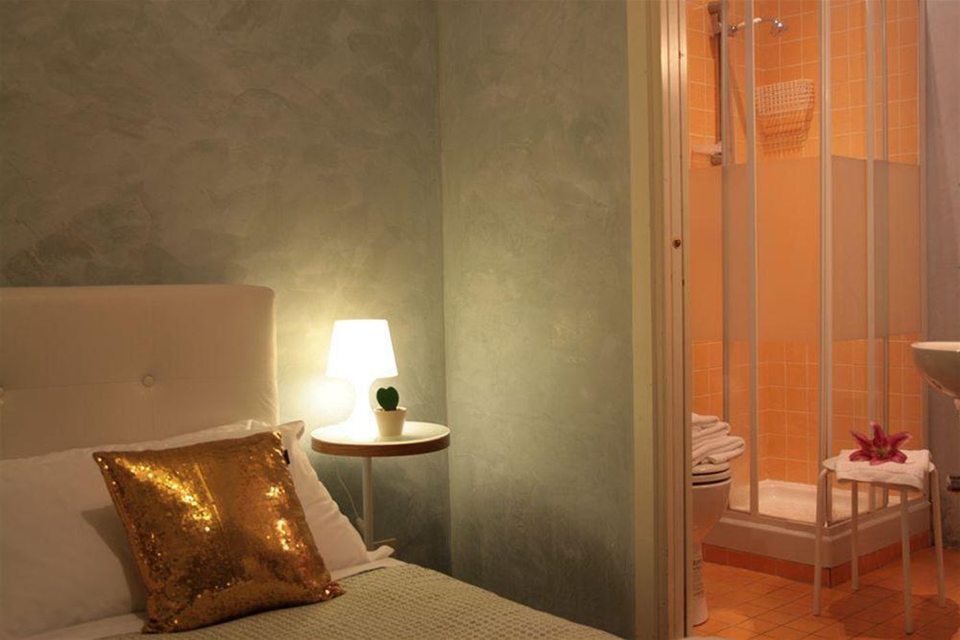 Golden-Rooms-General-view-14