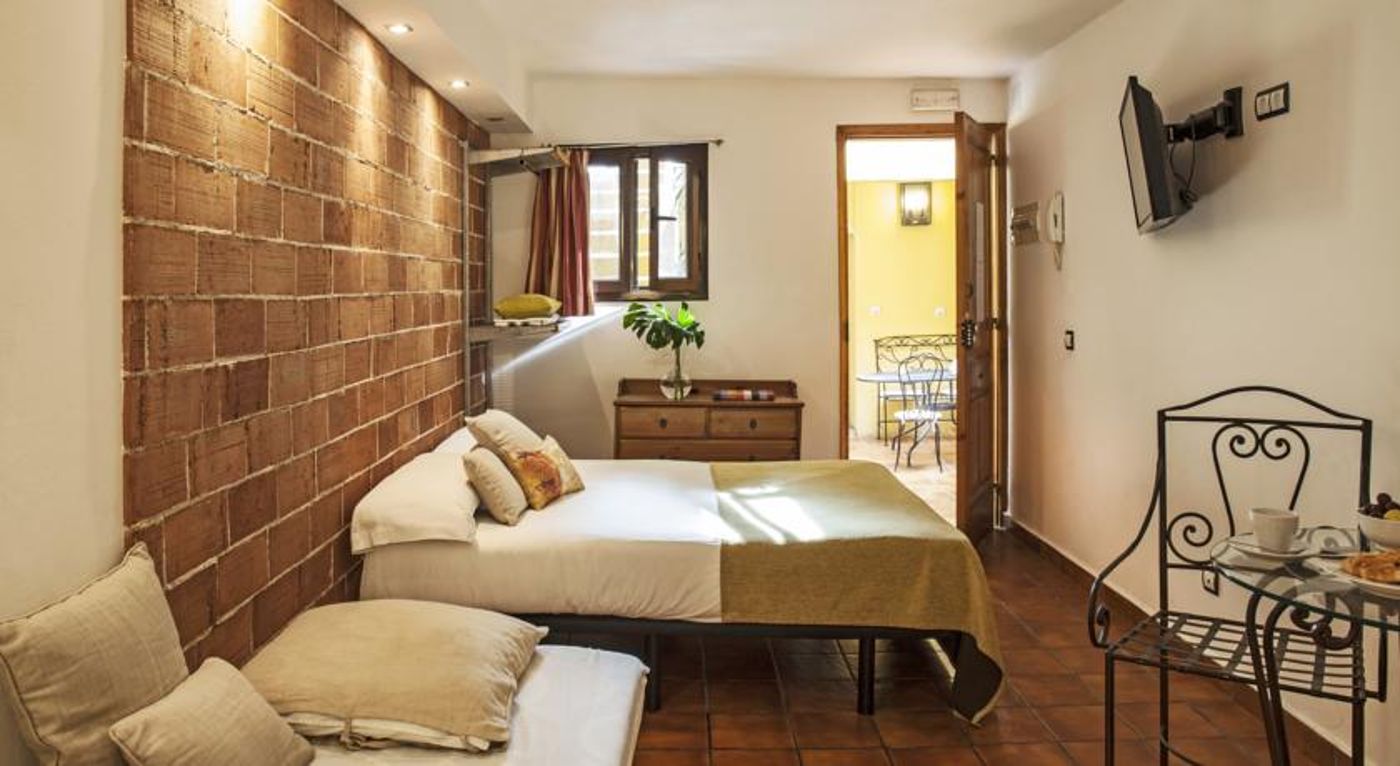 AinB Las Ramblas-Guardia Apartments