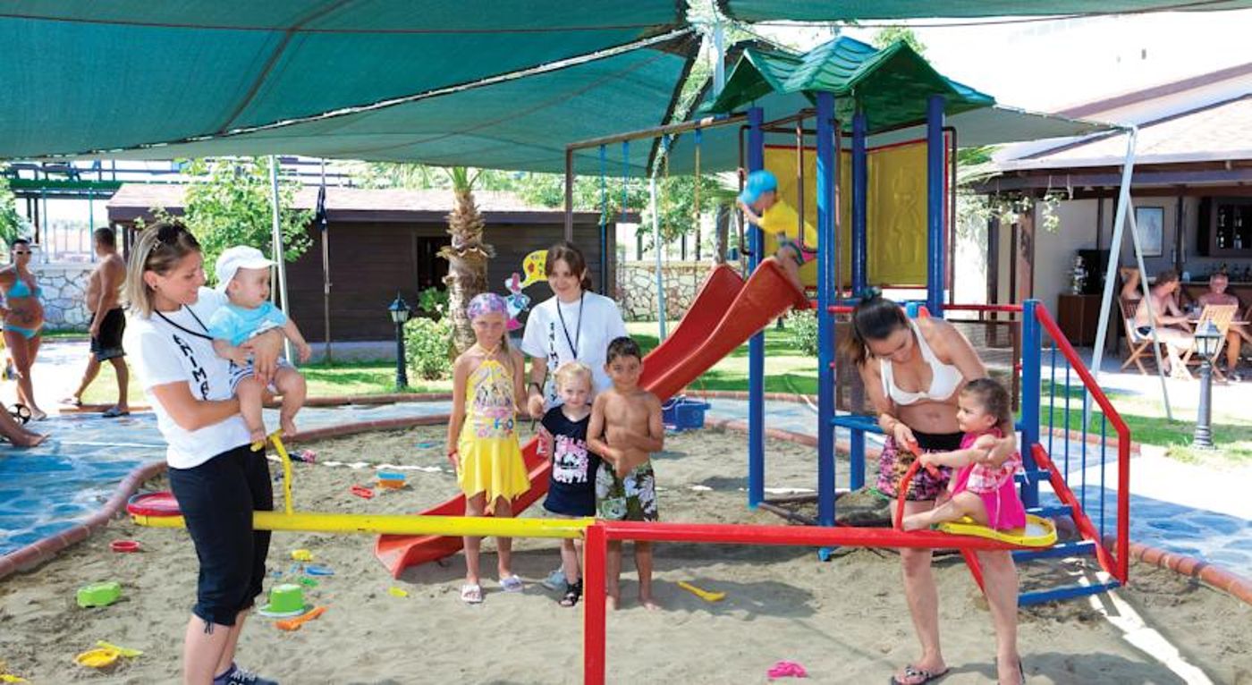 Club Cactus Paradise