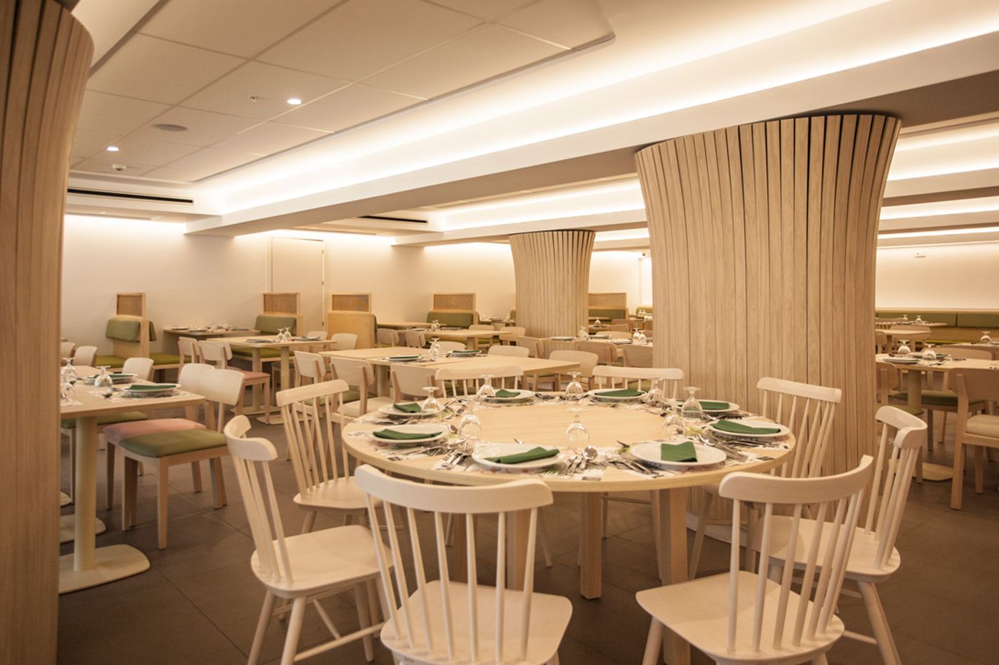 Hotel Ambassador I & II 