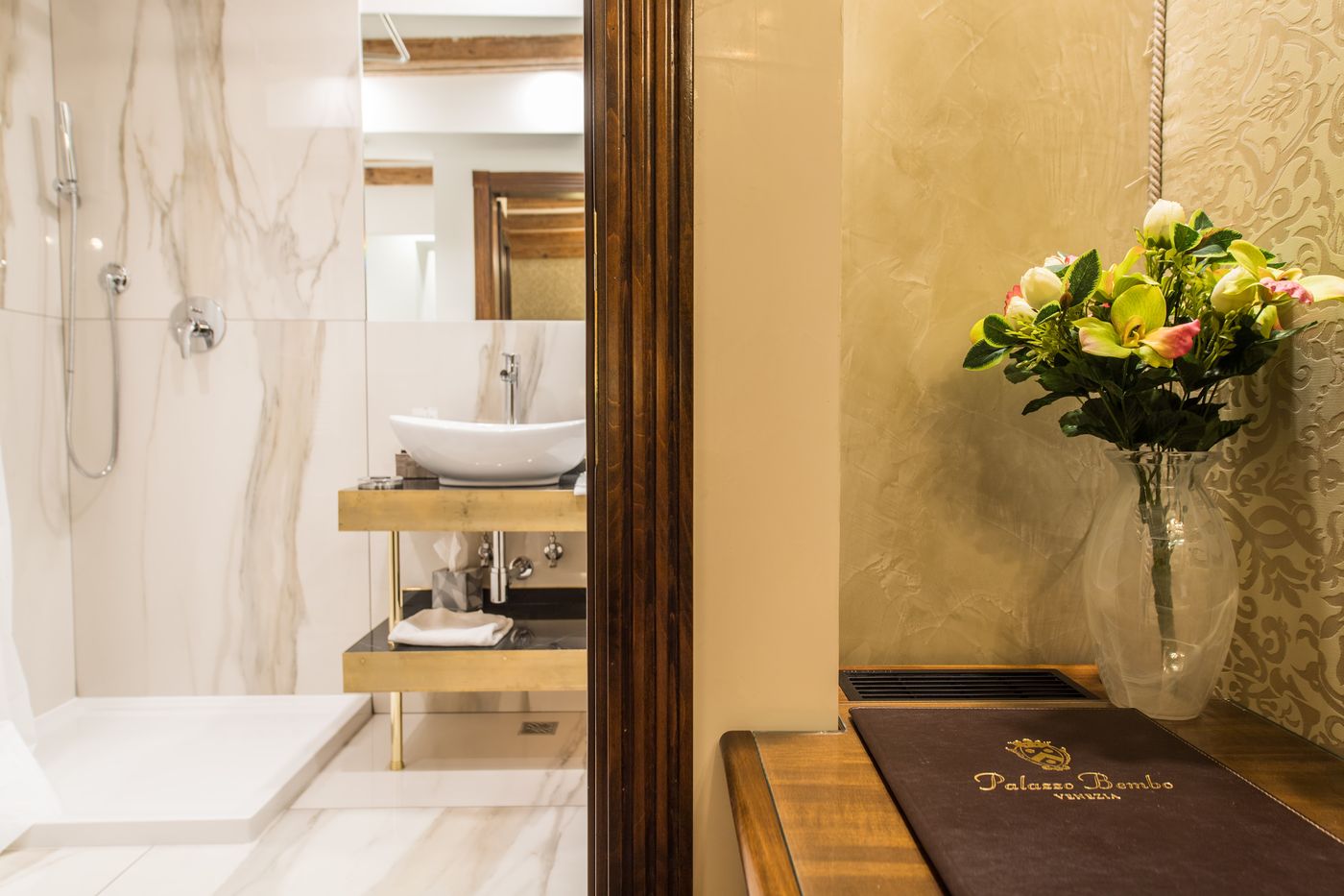 Palazzo-Bembo-Exclusive-Accommodation-Room-17