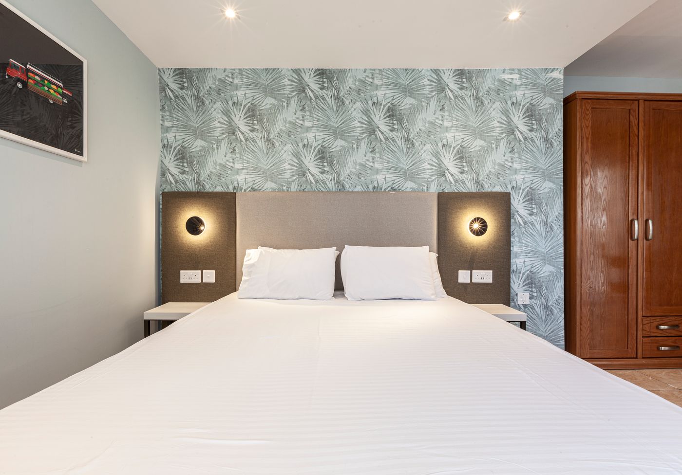 Pergola-Hotel---Spa-Room-30