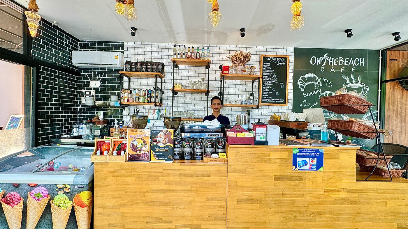 Princess-Kamala-Beach-Front-Hotel-Bar-76