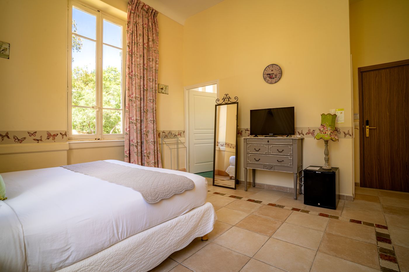 Hotel-L-Orangeraie-Room-30