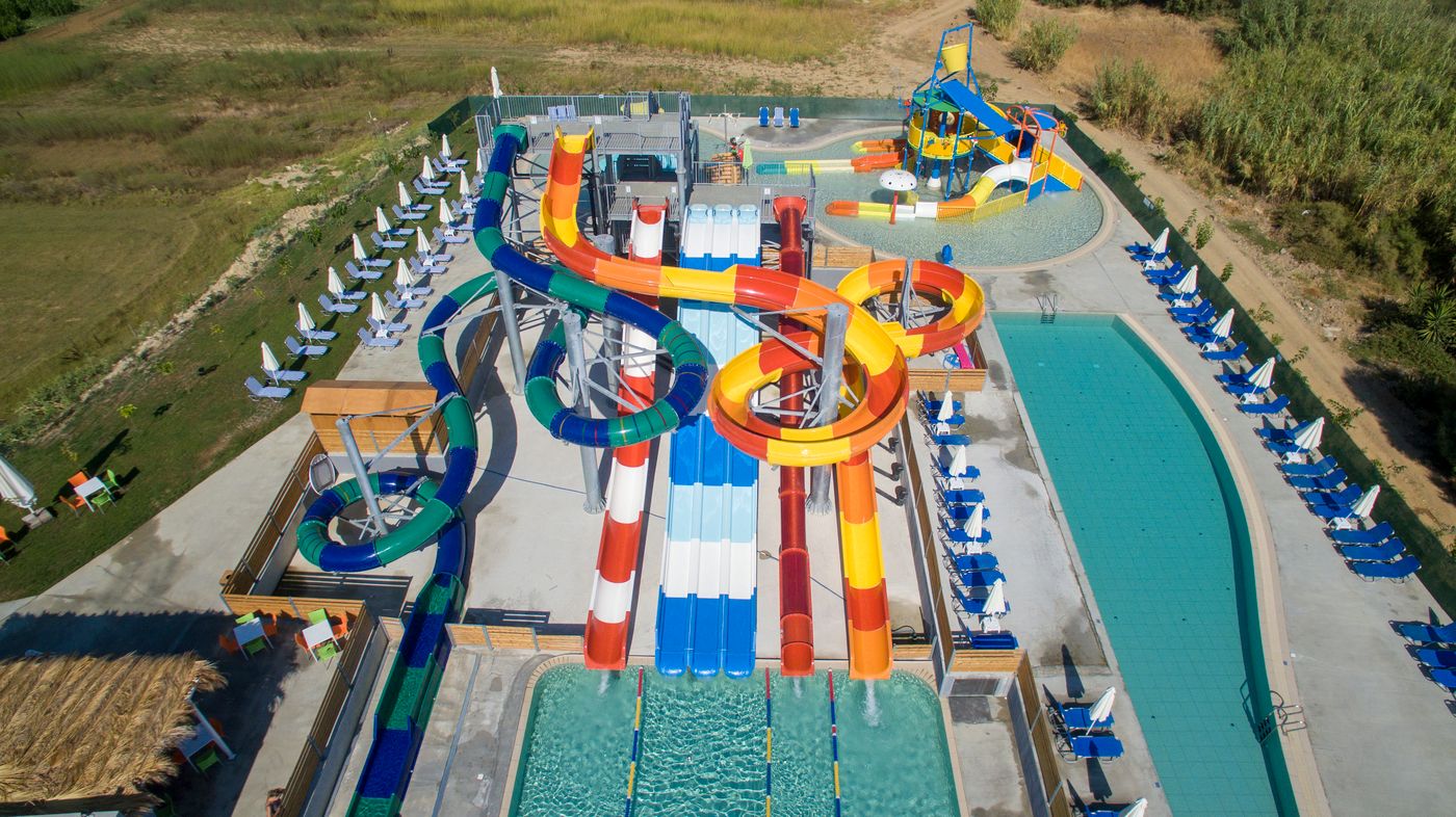 Selini-Suites-Sports-and-Entertainment-18