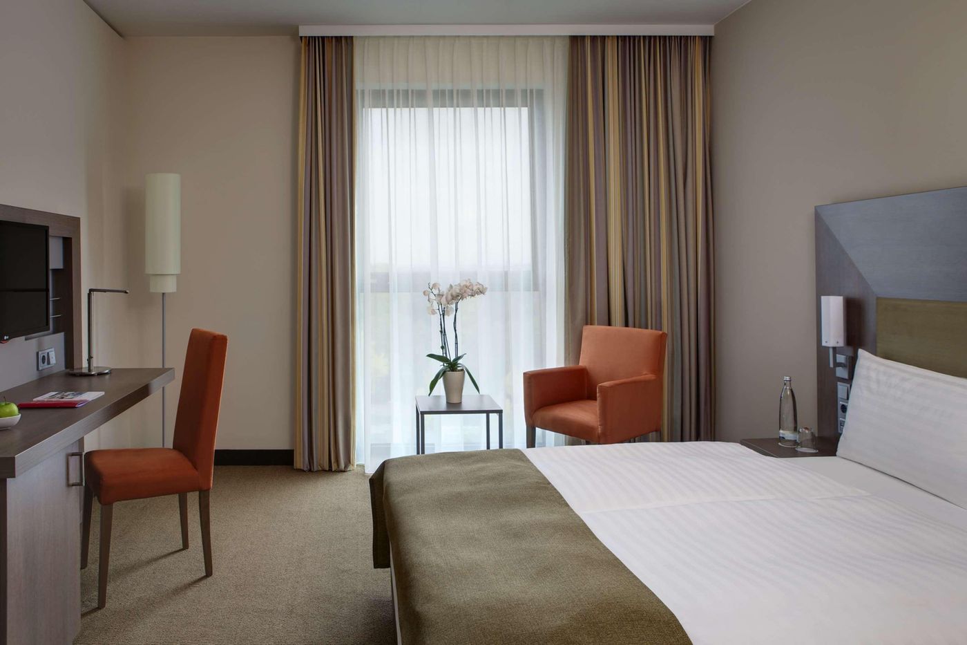 IntercityHotel-Berlin-Hauptbahnhof-Room-6