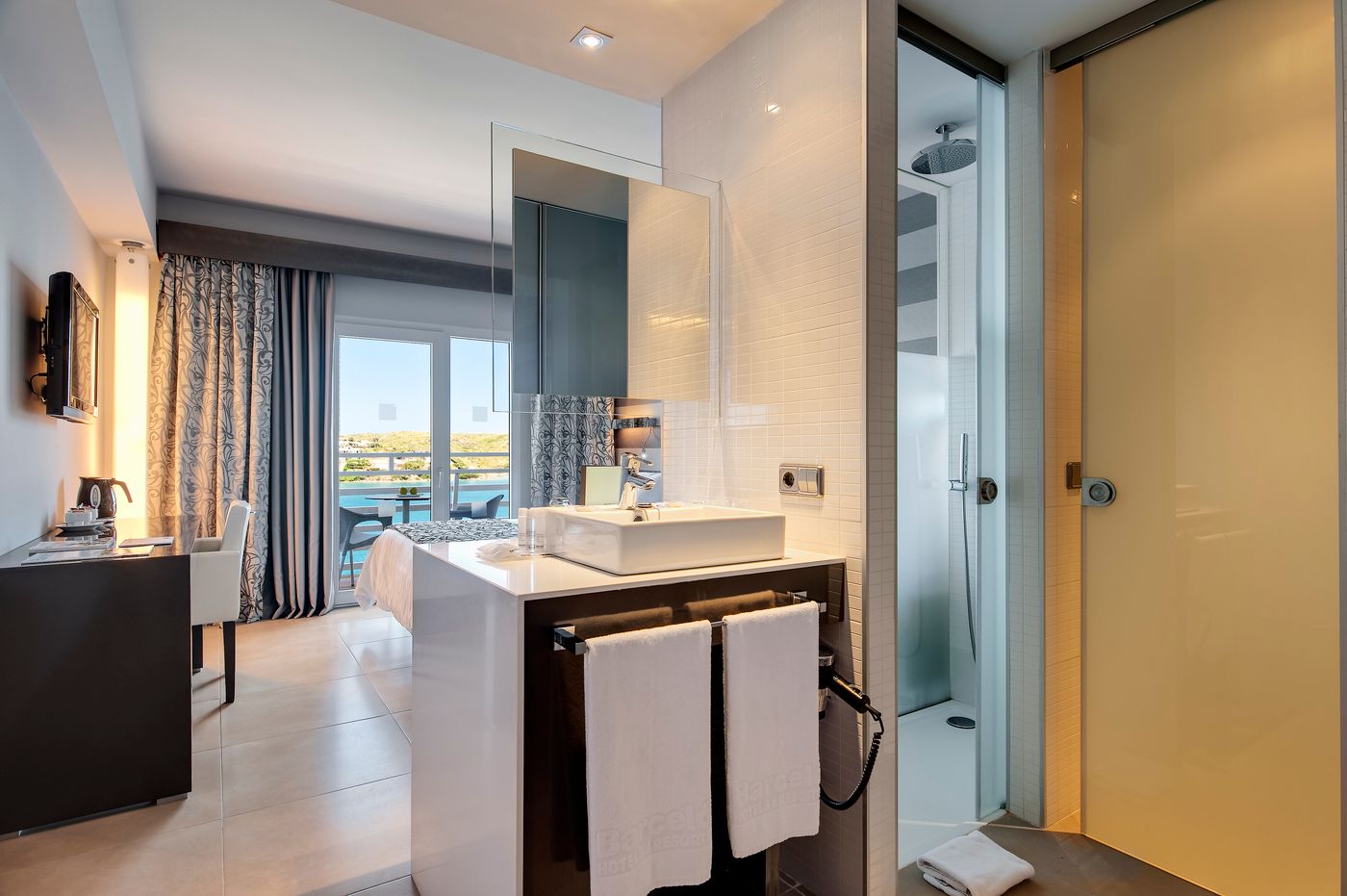 Barcel-----Hamilton-Menorca-Room-34