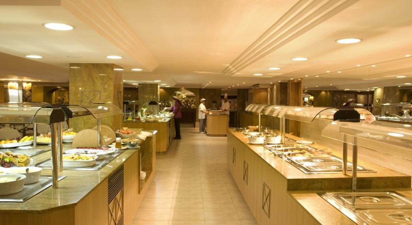 Universal Perla De S'Illot