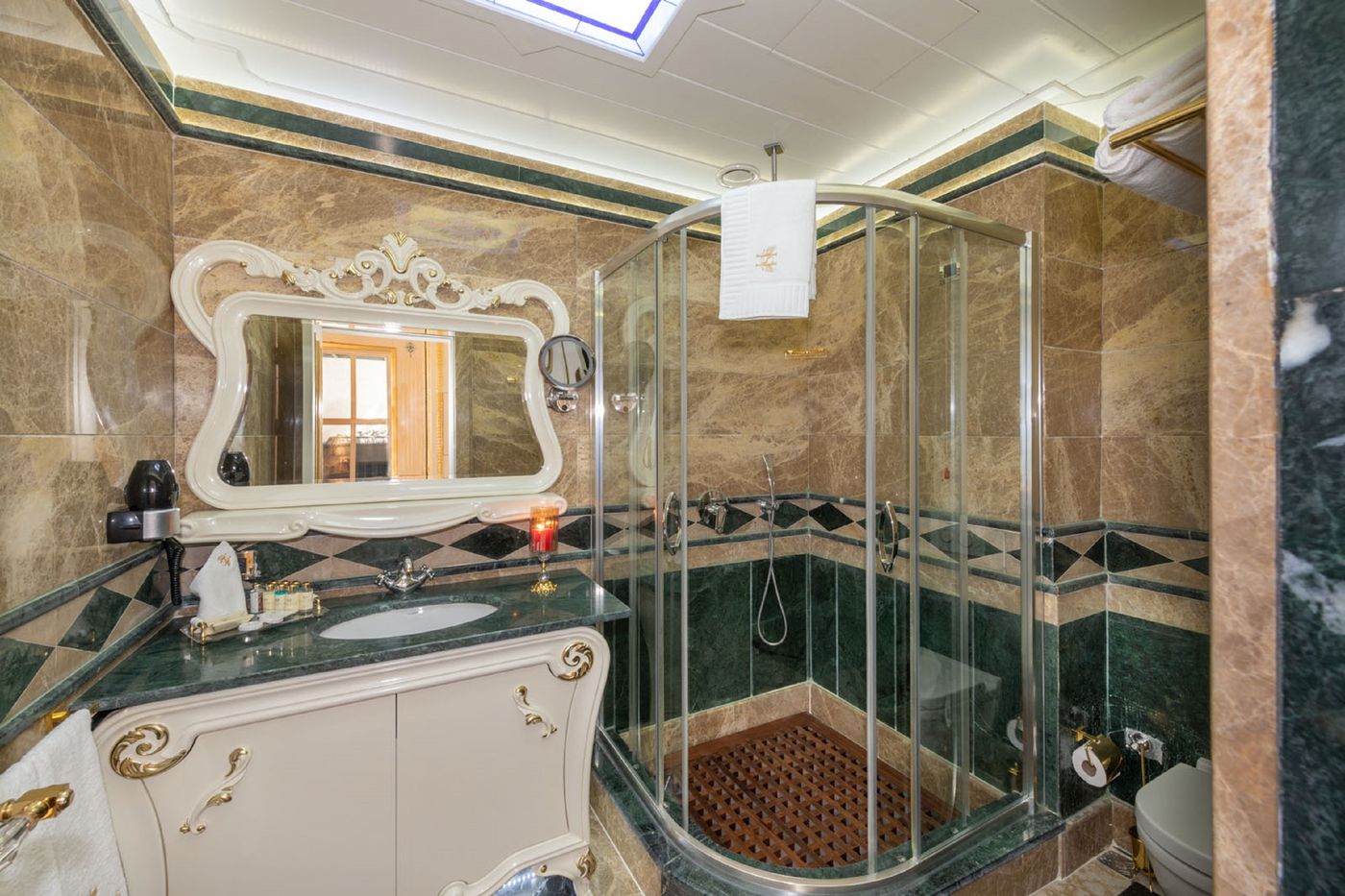 Seven-Hills-Palace---Spa-Room-63