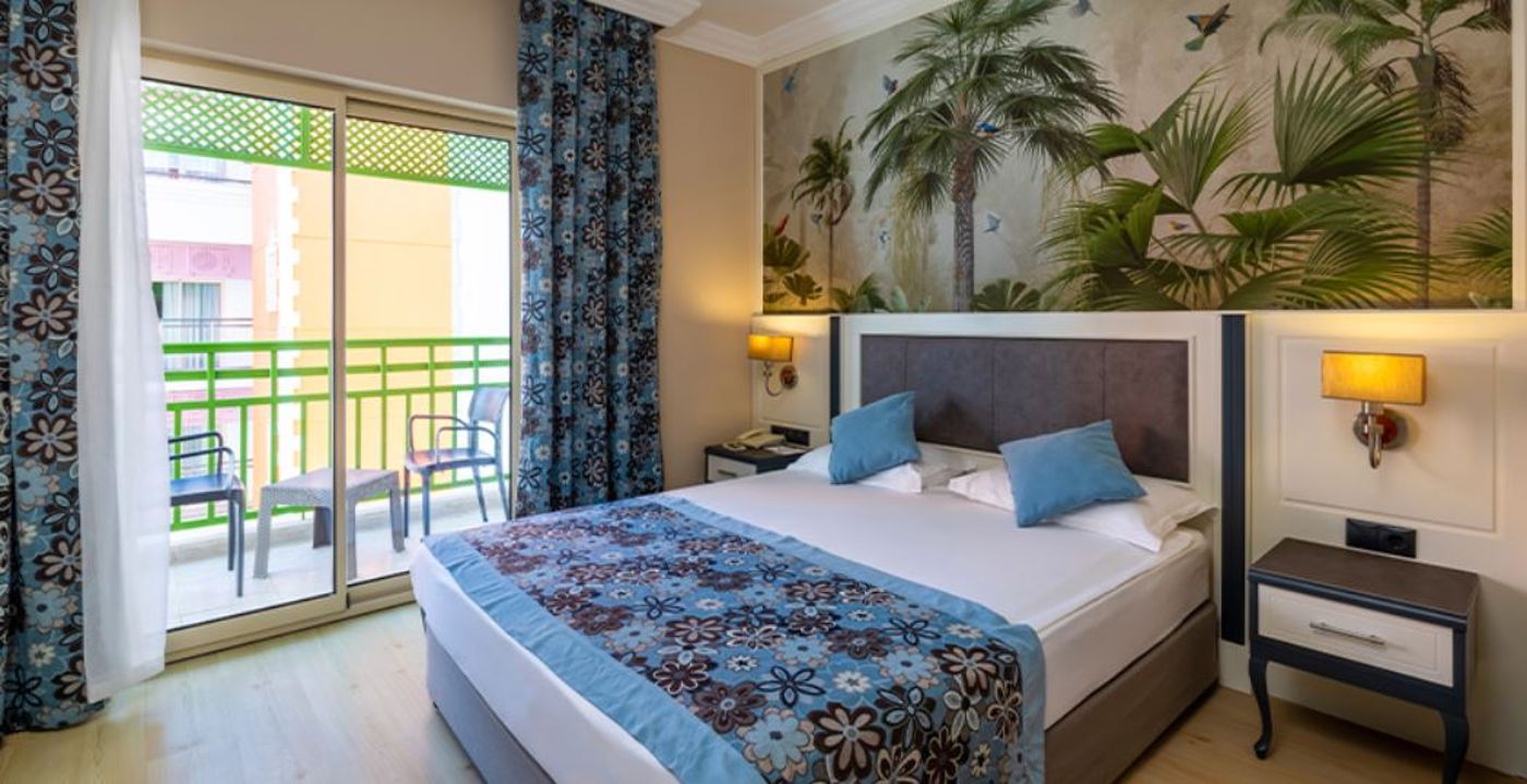 Crystal-Paraiso-Verde-Resort---Spa-Room-33