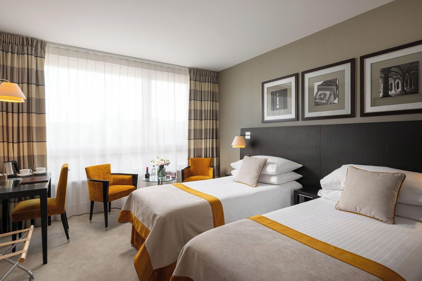 Auteuil-Manotel-Room-24