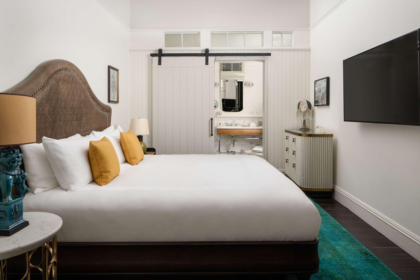 The-Beekman--A-Thompson-Hotel-Room-38