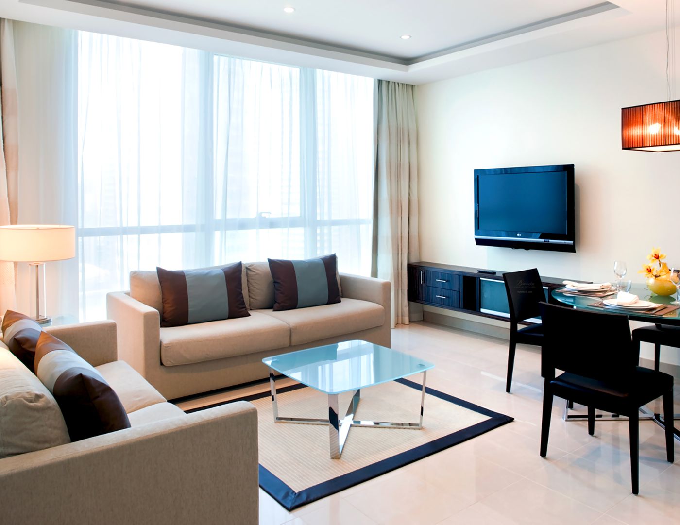 Bonnington-Jumeirah-Lakes-Towers-Room-27