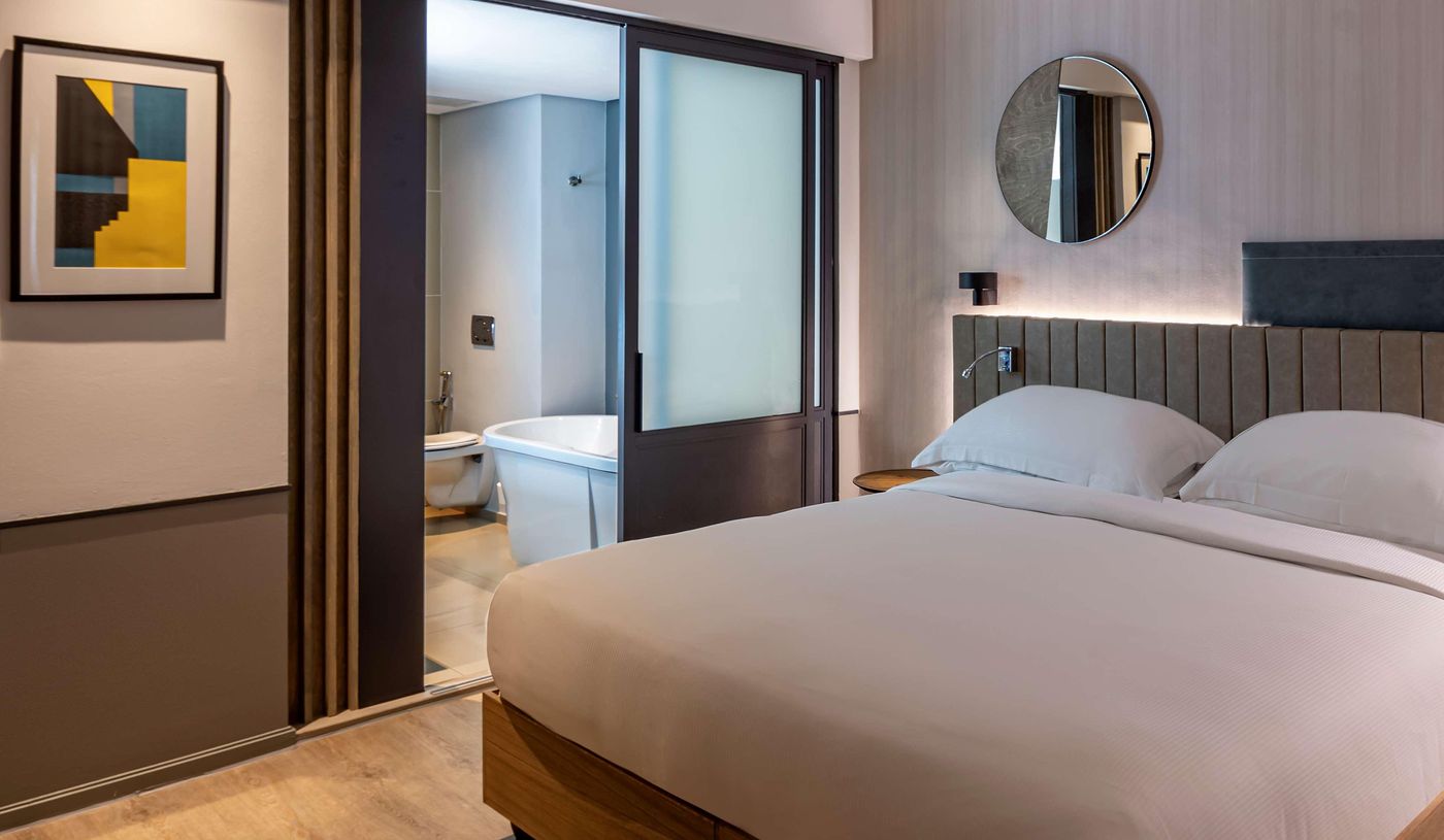 Hyatt-Regency-Cape-Town-Room-41