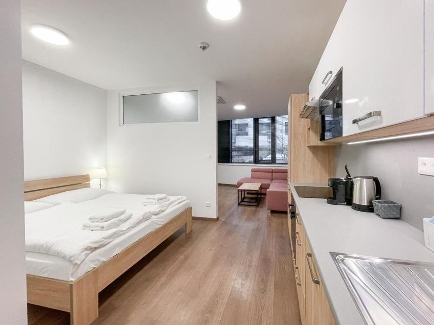 Metropolitan Star Apart Hotel-Slovakia-Bratislava-Room-10