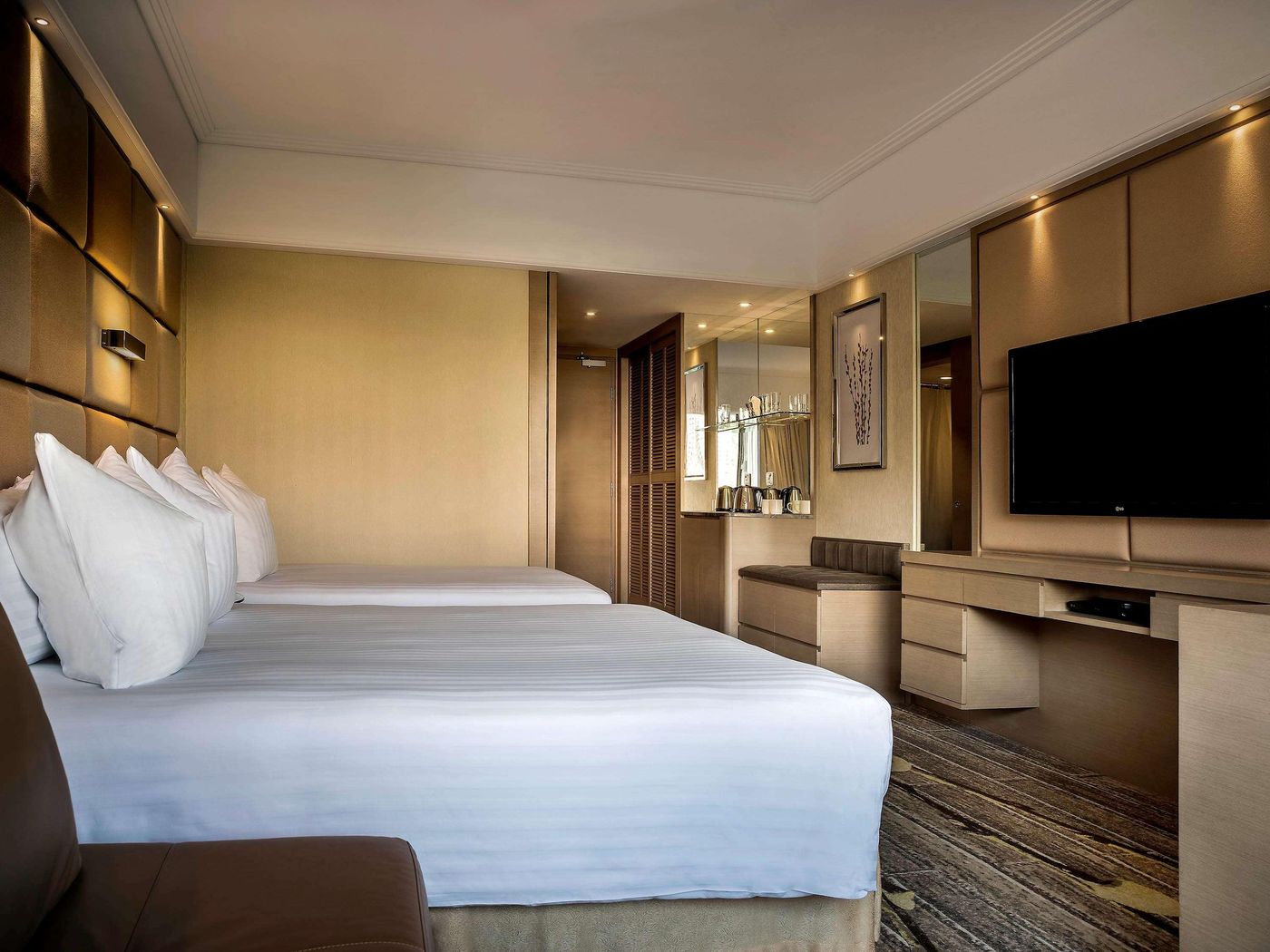 The-Park-Lane-Hong-Kong-Room-42