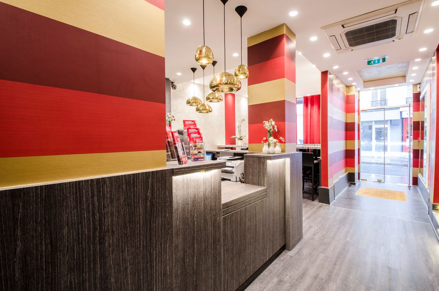 Migny-Opera-Montmartre-Lobby-10