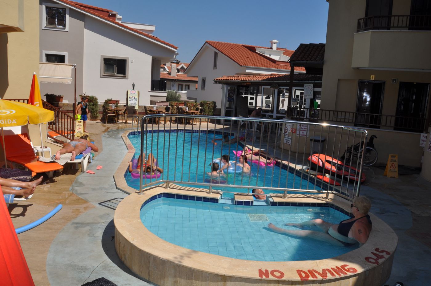 Hibiscus Garden Apartments