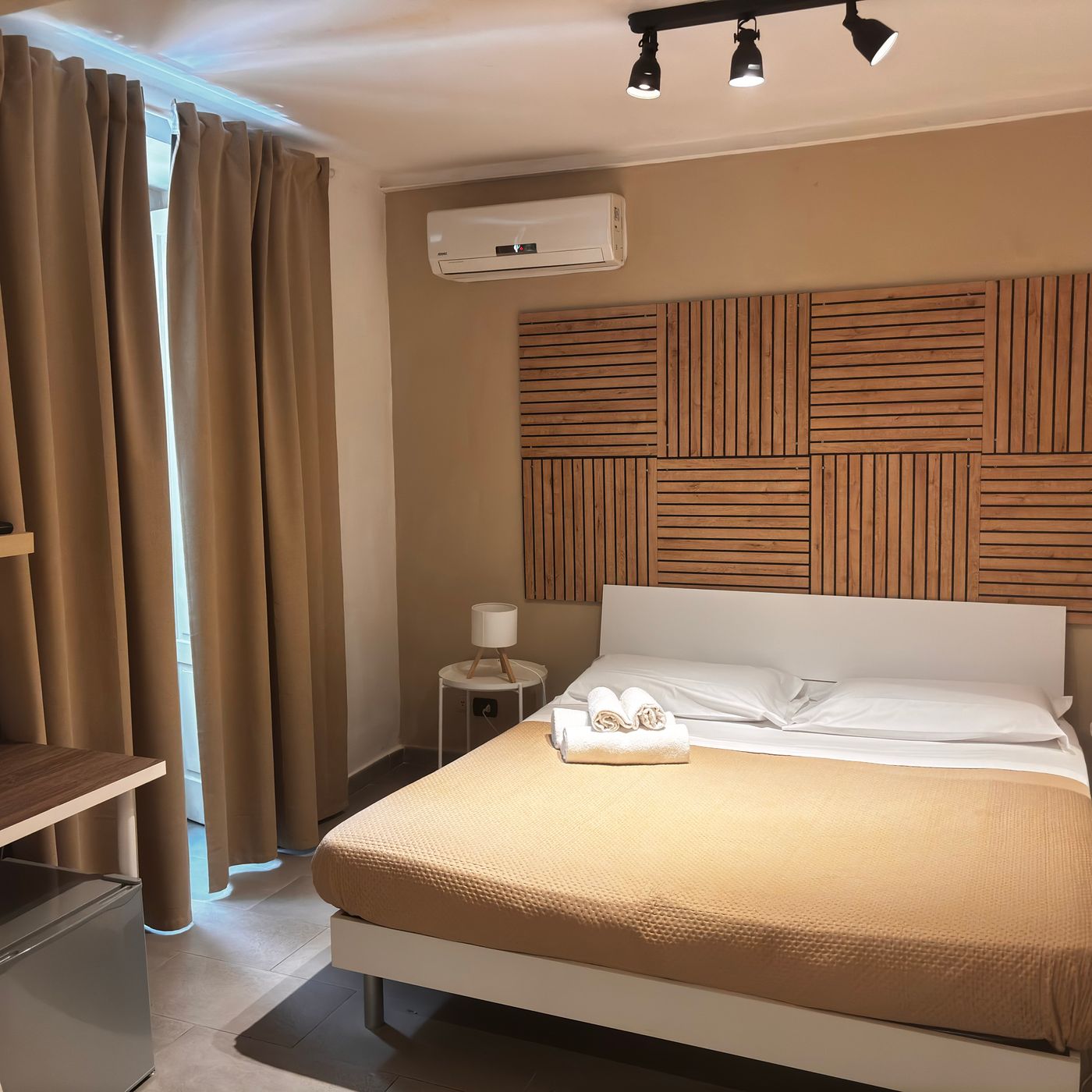 B-B-Stesicoro-Room-16