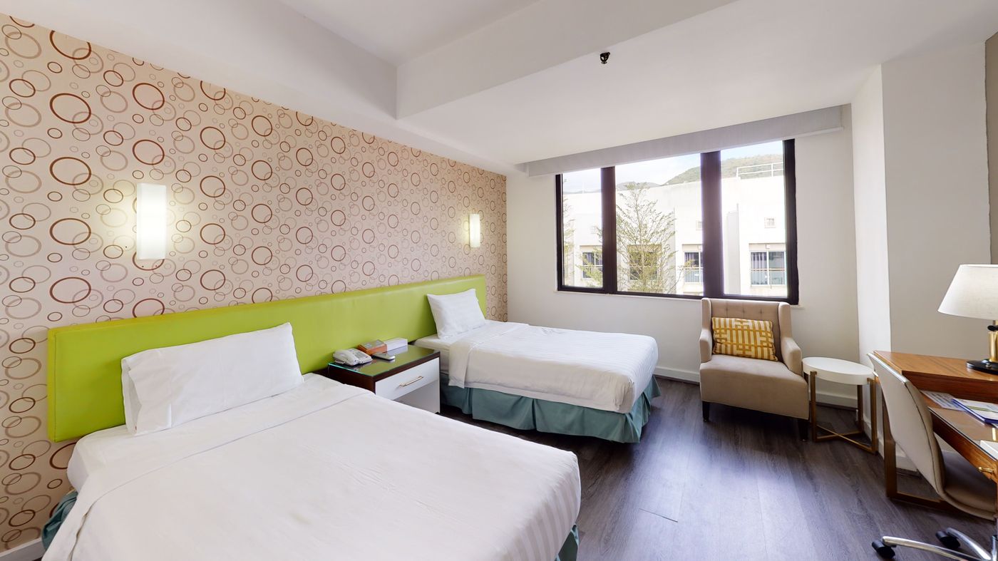 Silvermine-Beach-Resort-Room-7