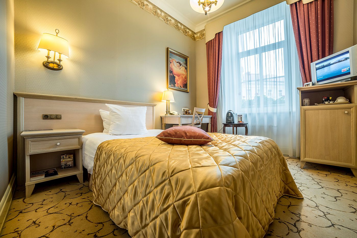 IMPERIAL Hotel & Restaurant-Lithuania-VILNIUS-Room-8