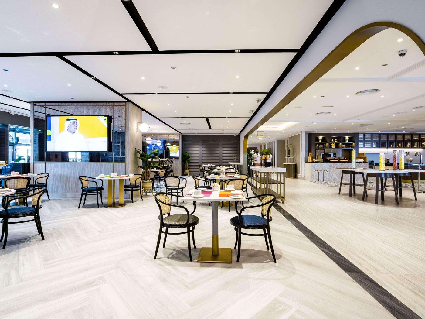 Sofitel-Dubai-Jumeirah-Beach-Restaurant-57