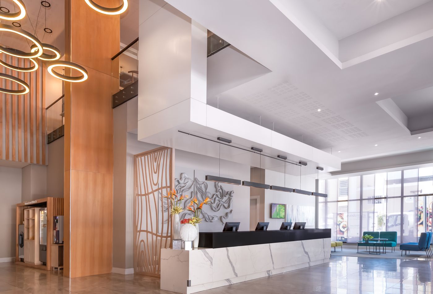 StayEasy-Cape-Town-City-Bowl-Lobby-4