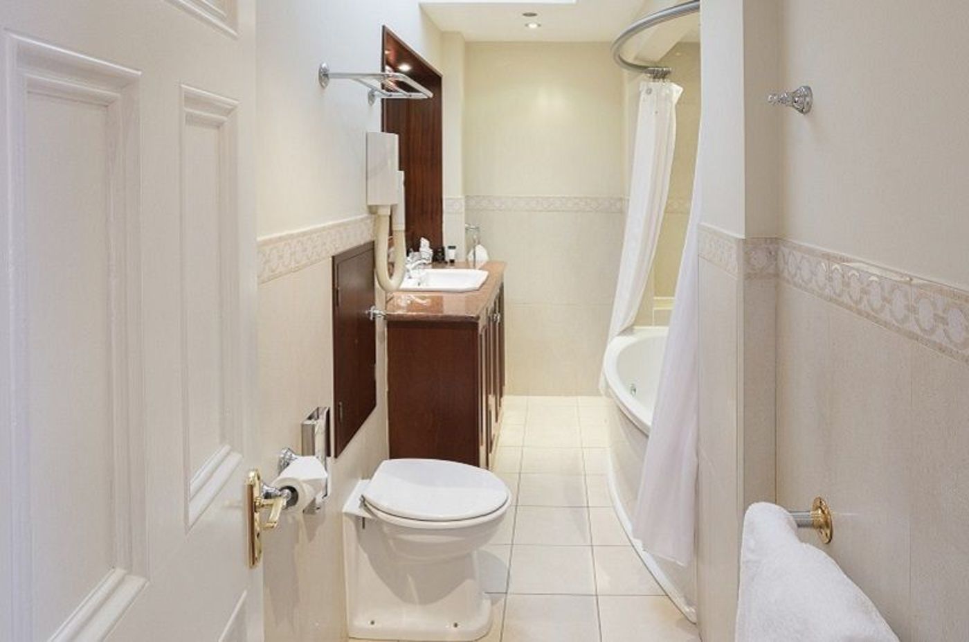 Wynn' s-Ireland-DUBLIN-Room-7