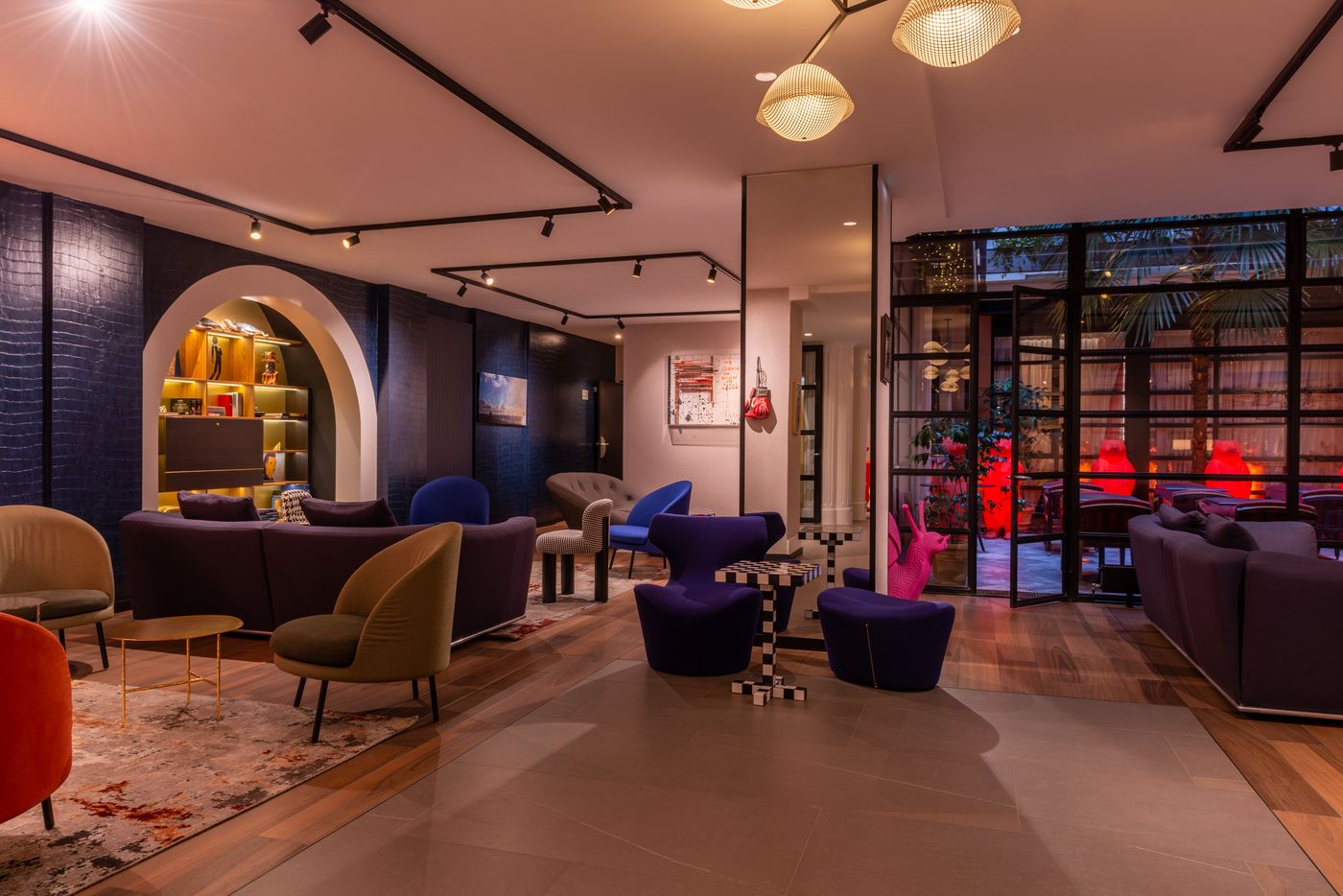 Hotel-Golden-Tulip-Opera-De-Noailles-Lobby-12