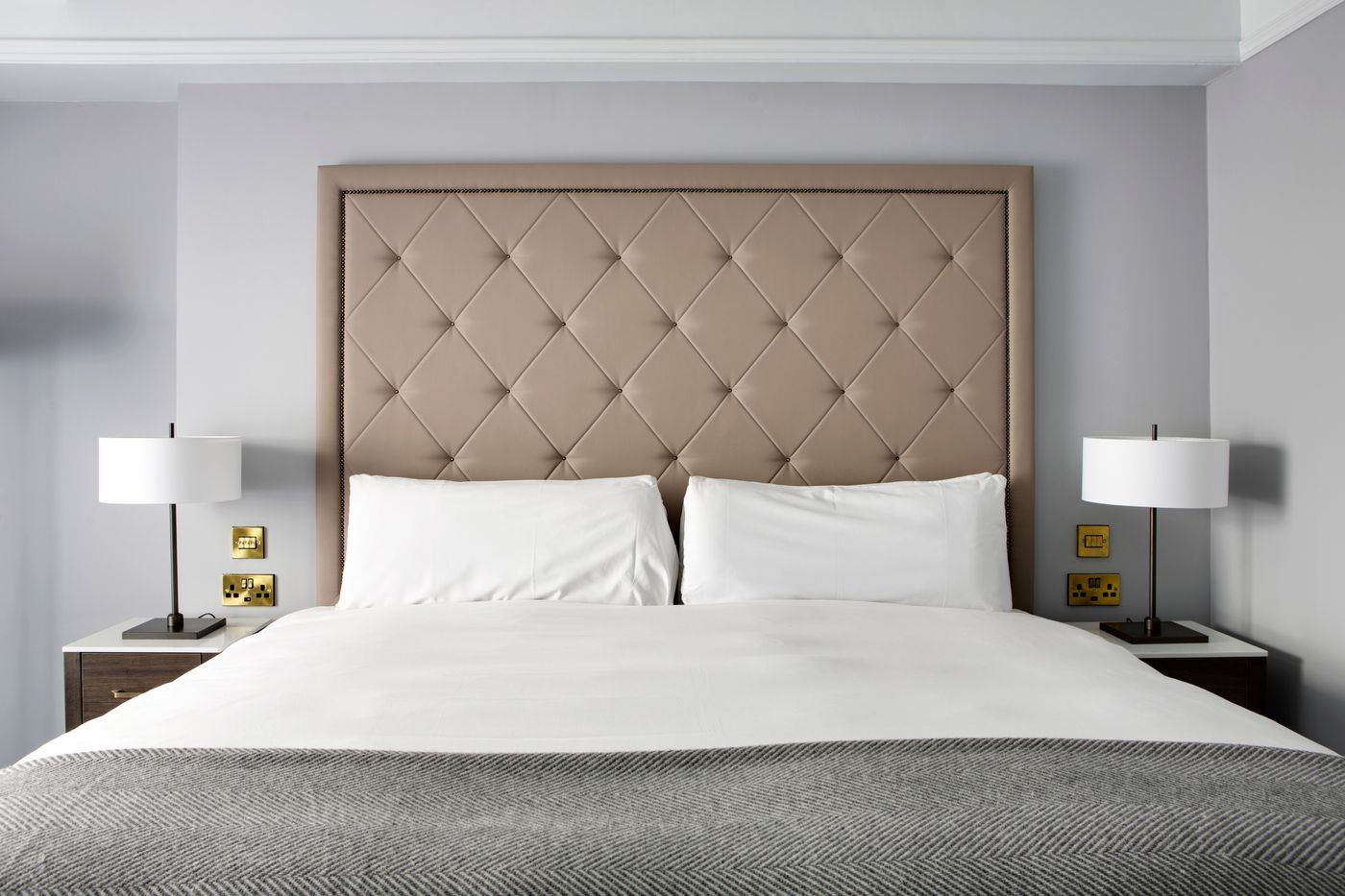 The-Davenport-Room-17