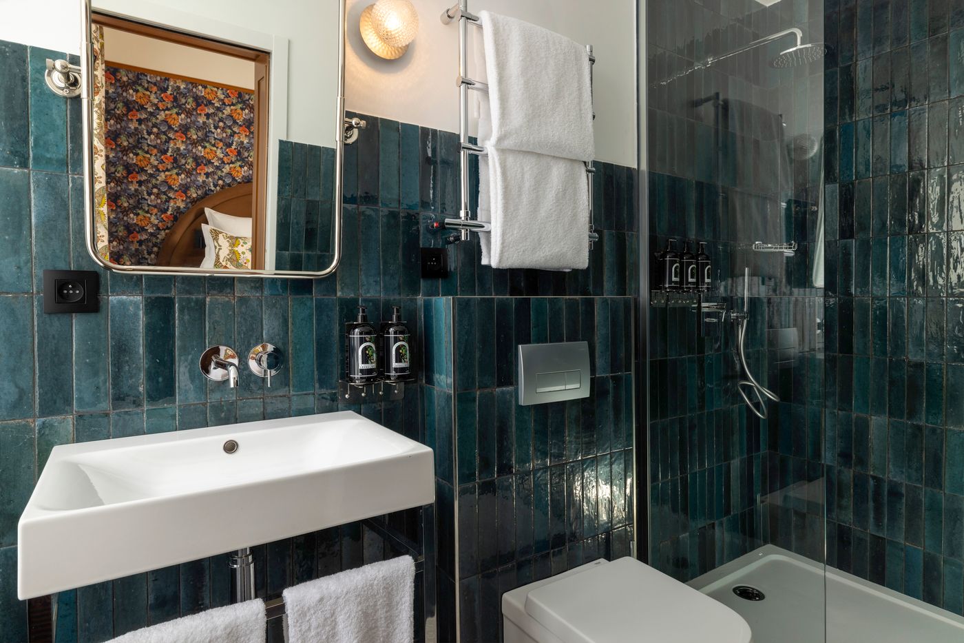 Hotel-Ginette-A--la-Folie-Room-26