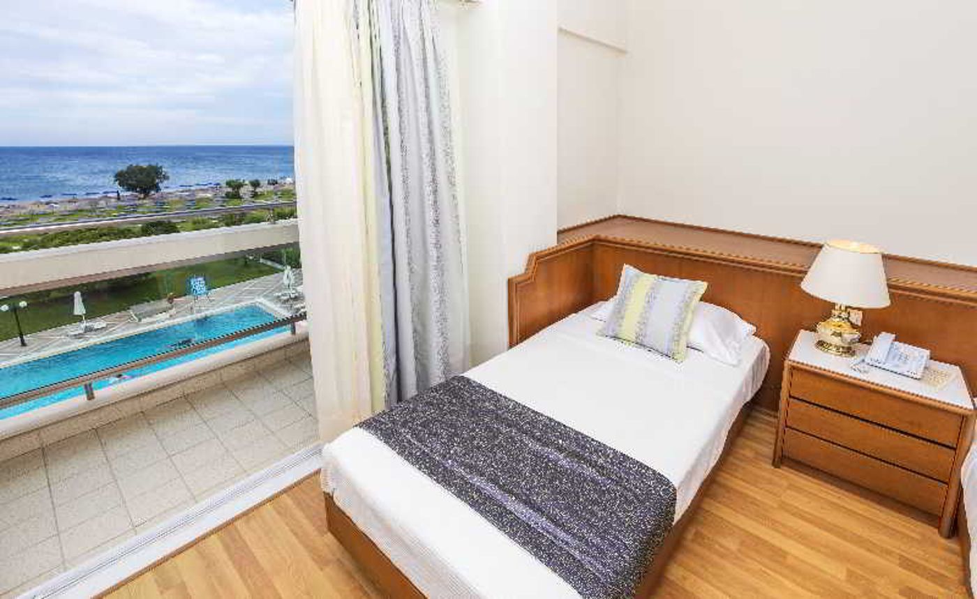 Apollo-Beach-Room-29