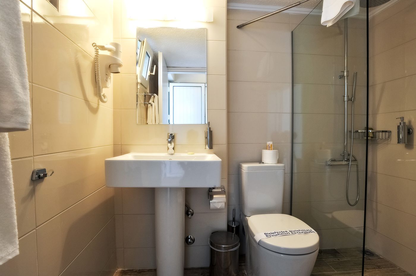 Mitsis-Alexander-The-Great-Room-30